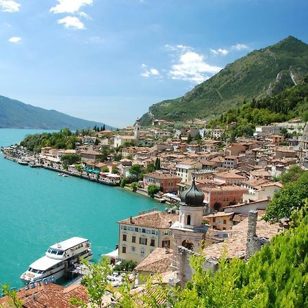 Bella Vacanza Limone Limone sul Garda Luaran gambar